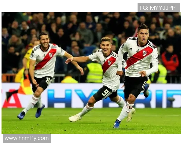 世俱杯精彩对决广岛三箭迎战河床比分预测与赛况分析